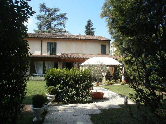 Albergo Dimora Storica Antica Hostelleria Крема Екстериор снимка